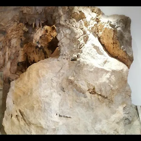 Apartment Cave With Parking & Close To The Beach Dubrovnik