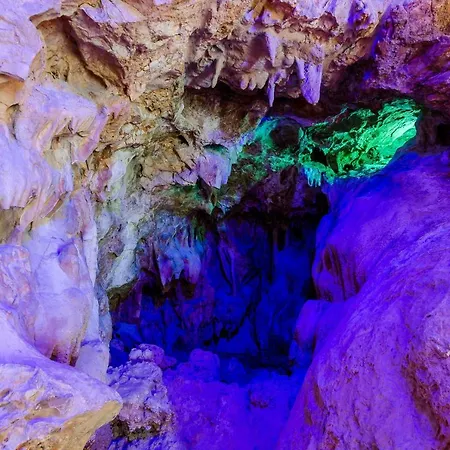 Cave With Parking & Close To The Beach * Dubrovnik